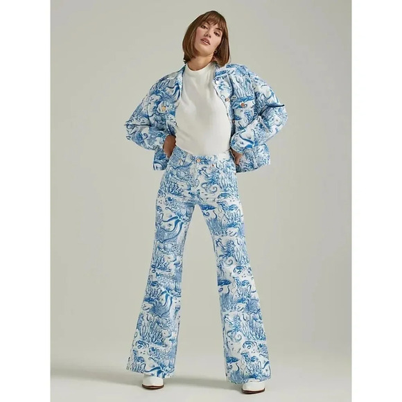 Wrangler High Rise Wanderer Nautical Print Flare Jeans NWT size 27 - Picture 8 of 9